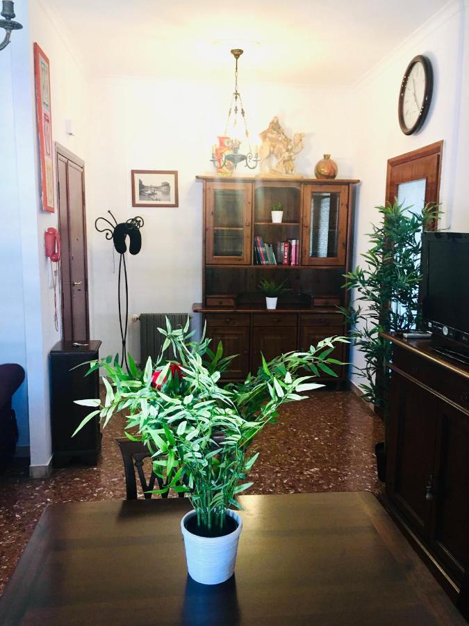 Ferienwohnung Panoramic And Bright Penthouse Is Waiting For You Rom Exterior foto